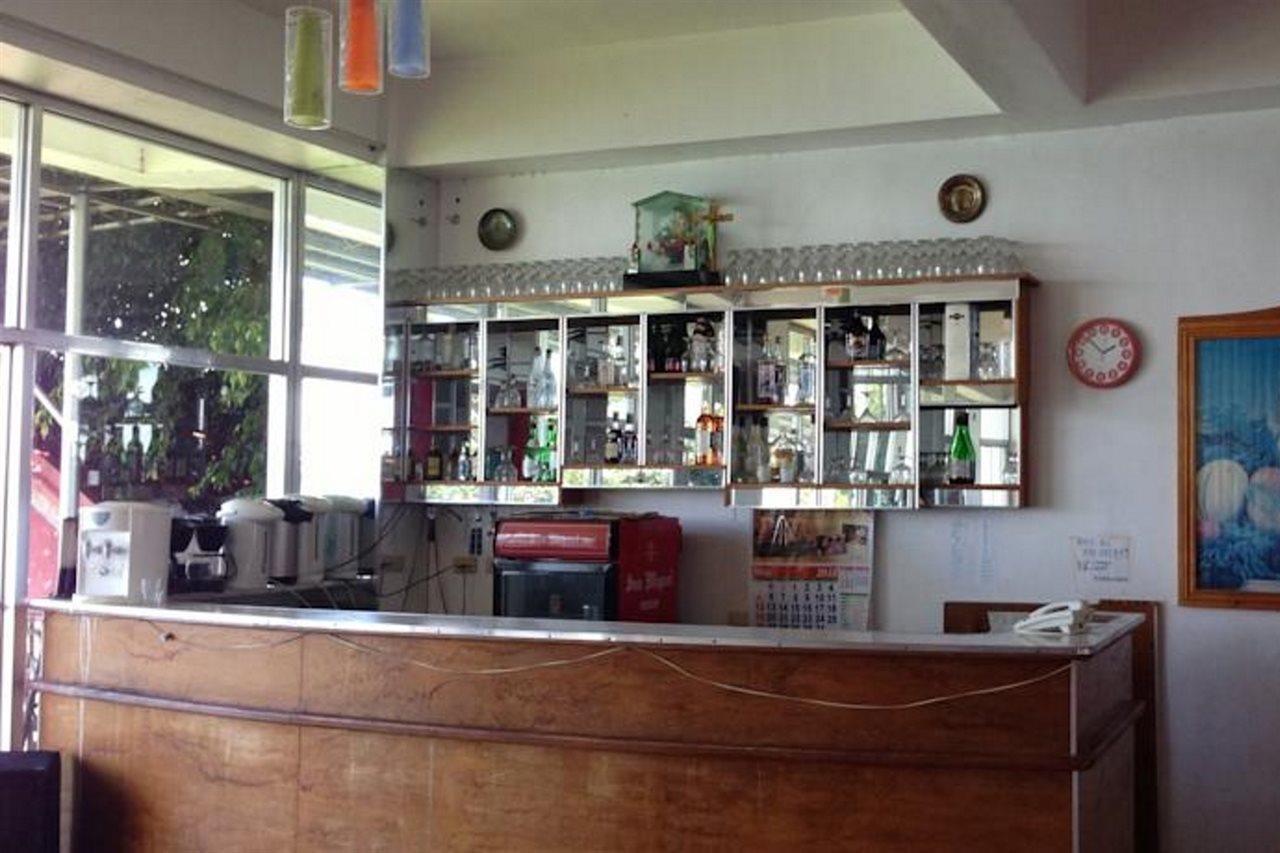 Ladaga Inn & Restaurant パングラオ エクステリア 写真