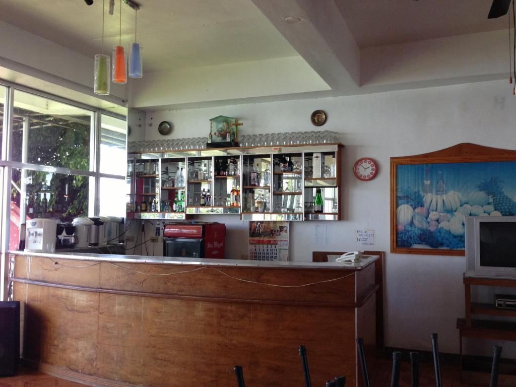 Ladaga Inn & Restaurant パングラオ エクステリア 写真